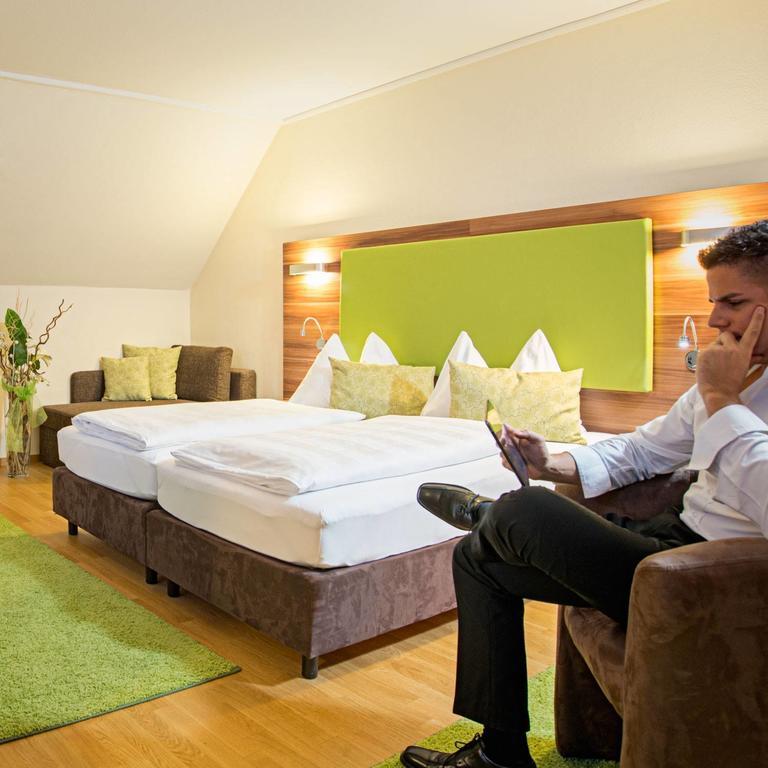 Hotel Restaurant Haeupl Seewalchen Eksteriør bilde
